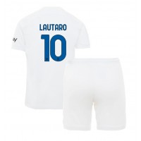 Camiseta Inter Milan Lautaro Martinez #10 Visitante Equipación para niños 2023-24 manga corta (+ pantalones cortos)